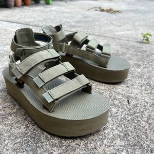 Teva Flatform Mevia